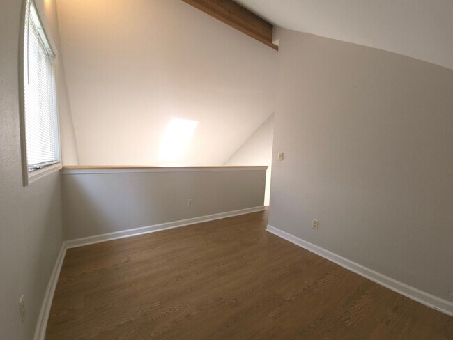 Building Photo - 896 18th St