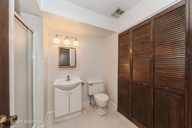 Building Photo - 1158 Inverrary Ln