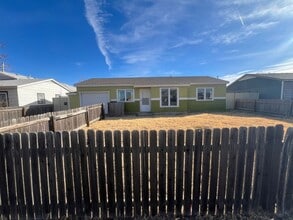 Building Photo - 5bedrooms 2bathrooms with CH/A