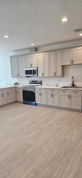 Building Photo - 100 Dover St