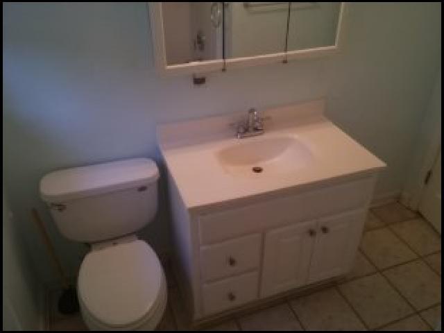 Building Photo - 9 Woodcliff Cir