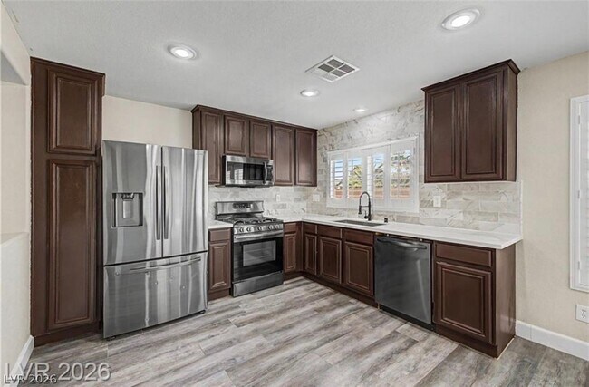 Building Photo - 9444 Fort Connah Ct