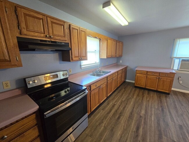 Building Photo - 1 Bed/ 1 Bath Duplex in Desha