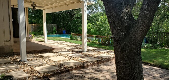 Covered Patio - 12050 Trotwood Drive