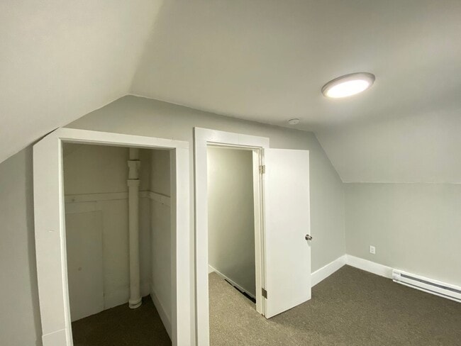 Building Photo - 10 Freeman Ct