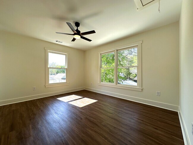 Building Photo - NEW CONSTRUCTION - Available August 2025!