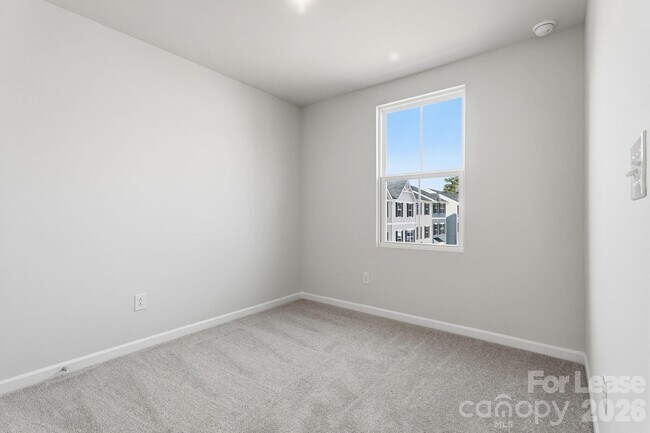 Building Photo - 7024 Capstan Ter