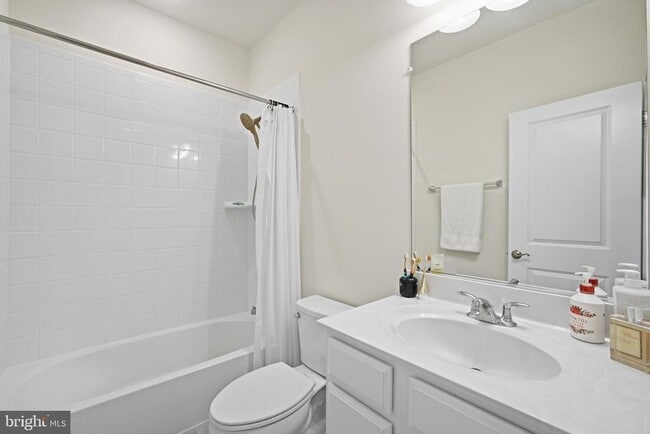 Building Photo - 6073 Camerons Ferry Dr