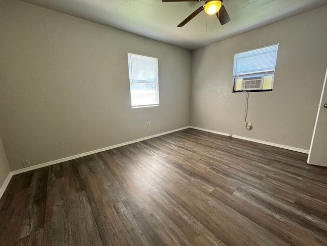 Building Photo - Cozy 3 Bedroom 1 bathroom home in Sapulpa! Pet Friendly