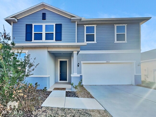 Building Photo - 37450 MacKenzie Dr