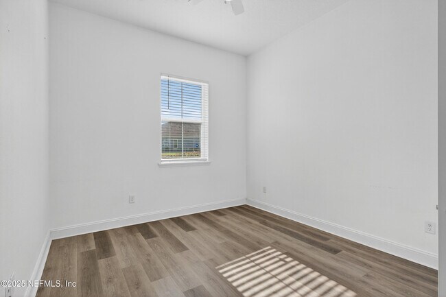 Building Photo - 215RENT Carina Trl