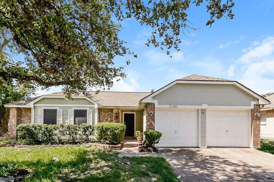 Primary Photo - 21303 Bassbrook Dr