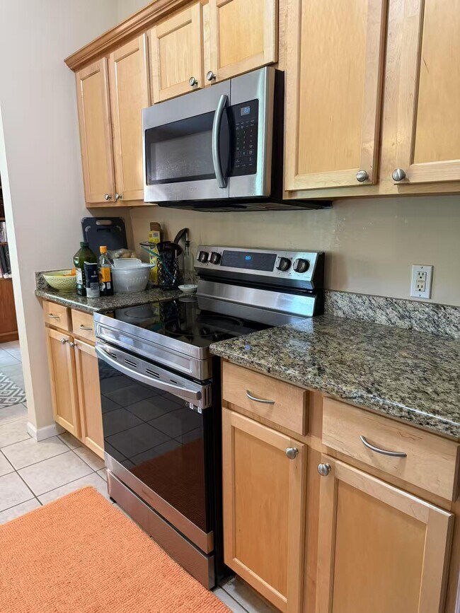 Building Photo - 331 Scio Village Ct