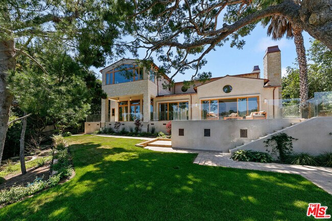 Building Photo - 6902 Wildlife Rd