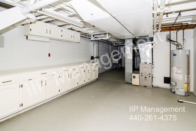 Building Photo - 10247 Danvers Dr