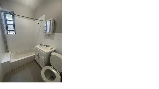 Building Photo - 732 E 21st St