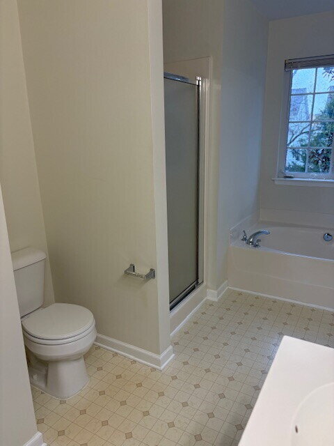 Building Photo - “Your Dream Home Awaits in the Heart of Franklin, TN"