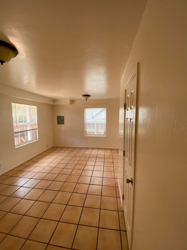Building Photo - 6636 Del Playa Dr
