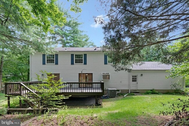 Building Photo - 2305 Acton Dr