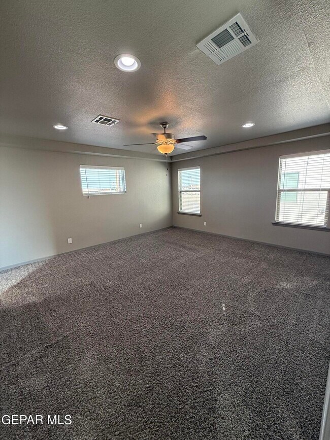 Building Photo - 14405 Eastbrook Dr