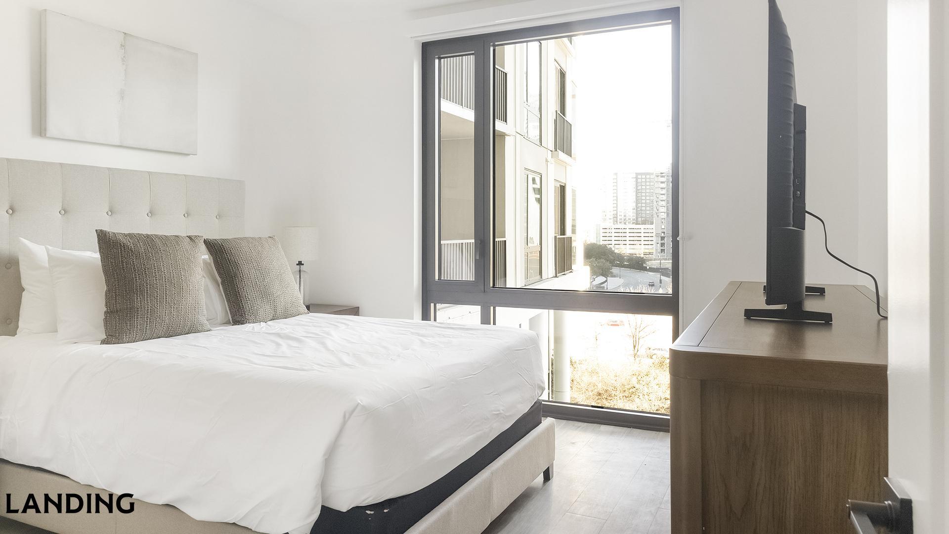 Building Photo - 1007 S Mint St