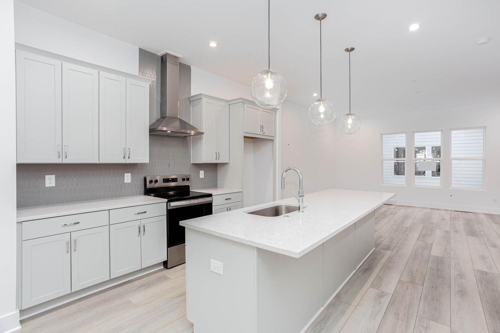 Building Photo - 517 Motivation Cir NW