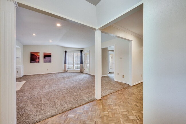 Building Photo - Nicely updated Property, next to SMU