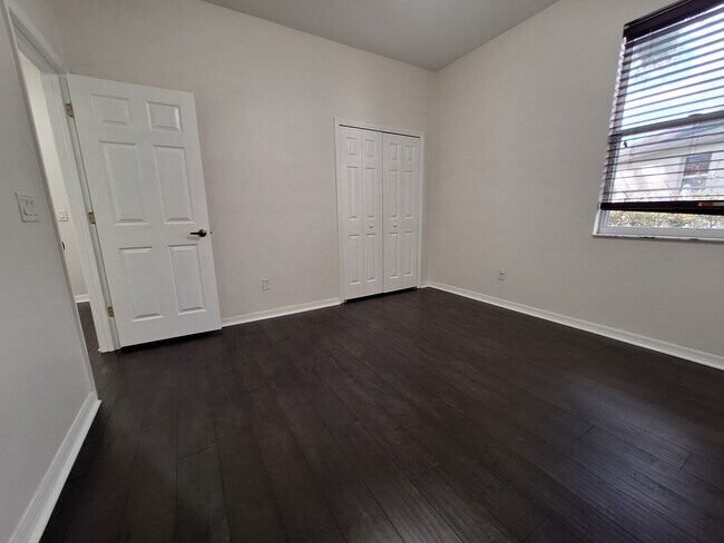 Building Photo - Charming 3-Bedroom Home with Spacious Back...