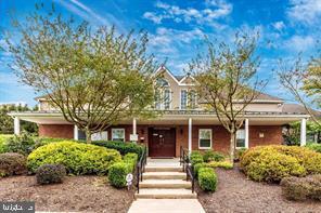 Building Photo - 347 Huntington Ct