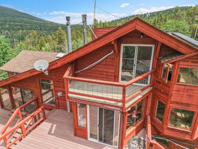Building Photo - 204 Bristlecone Way