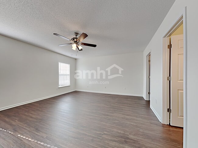 Building Photo - 1099 Moss Grove Dr