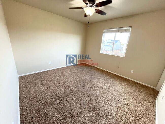 Building Photo - 10276 Deer Meadow Cir