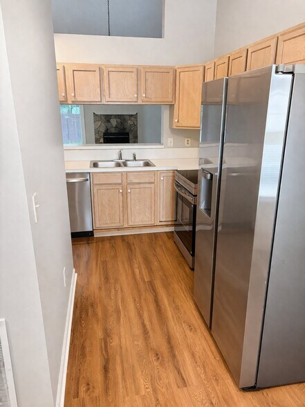 Building Photo - 45192 S Mickler St