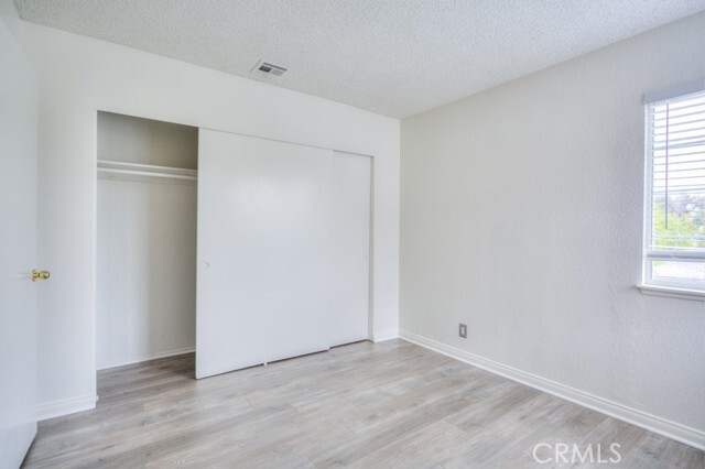 Building Photo - 13006 Parkview Dr