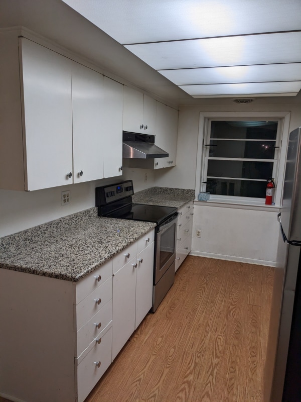 Building Photo - 734 Trephanny Ln