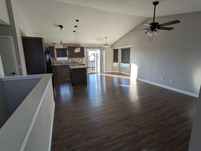 Building Photo - 715 Cherrywood Cir