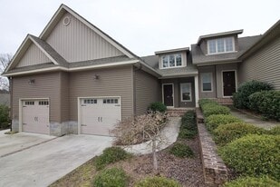 Building Photo - 45 Cypress Cir