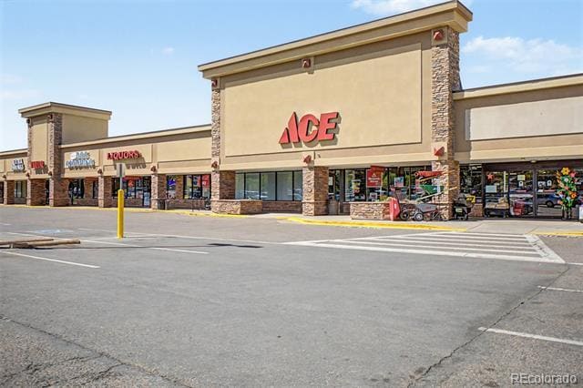 Building Photo - 7665 E Eastman Ave