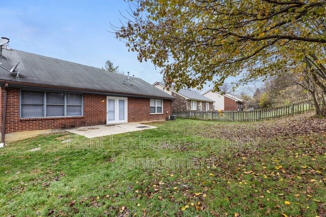 Building Photo - 3424 Promenade Dr