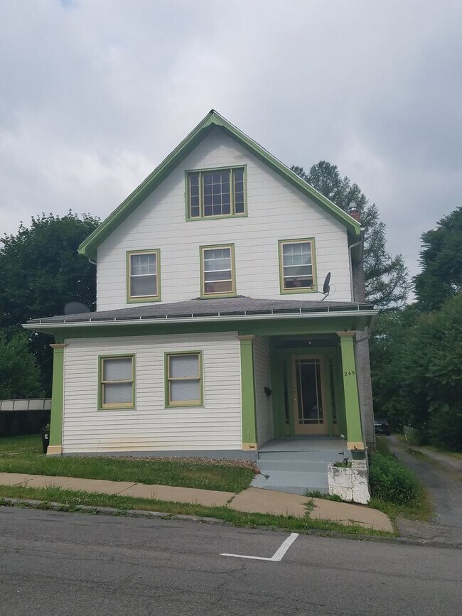 Building Photo - 245 North Spring Street