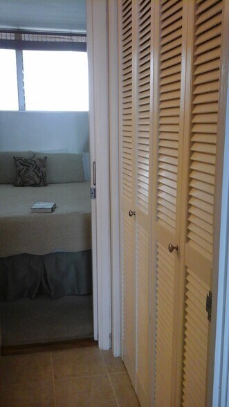 Building Photo - 1676 Ala Moana Blvd