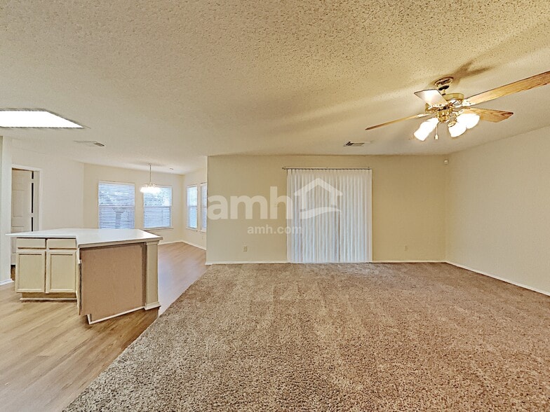 Building Photo - 438 Terra Cotta