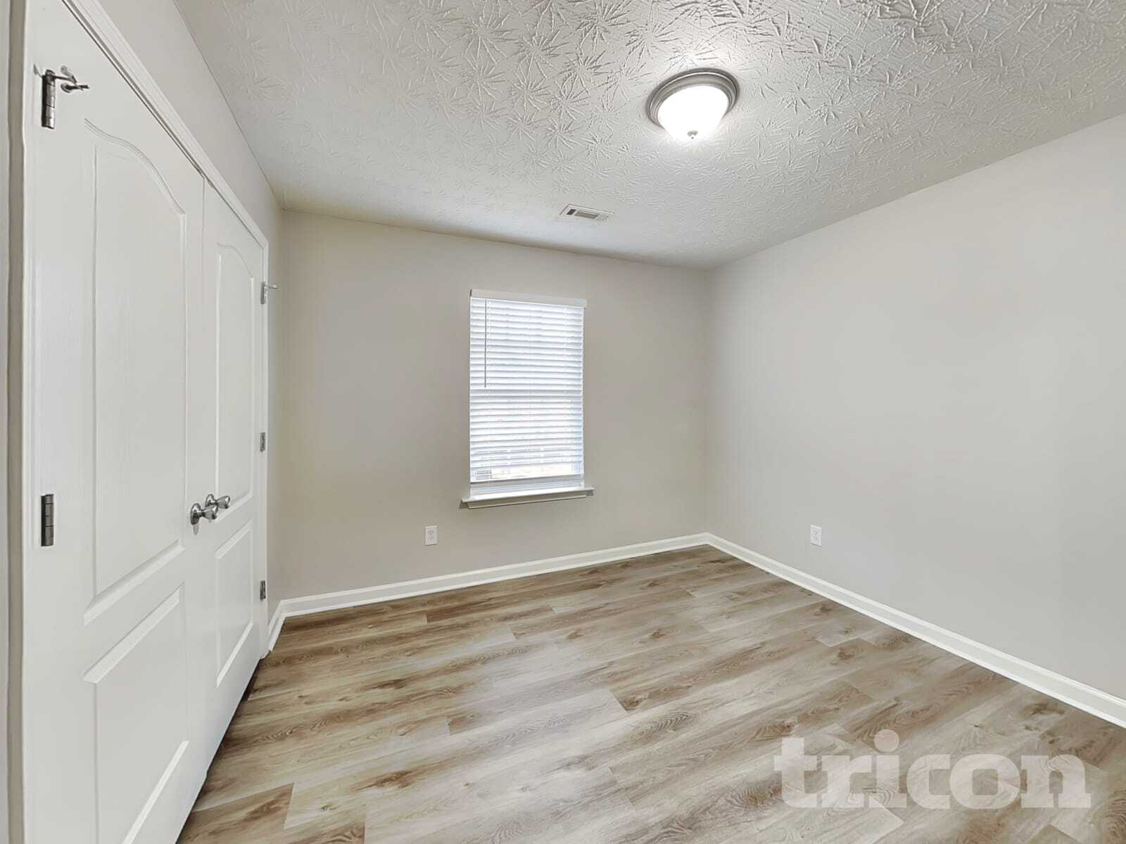 Building Photo - 60 Camden Pl