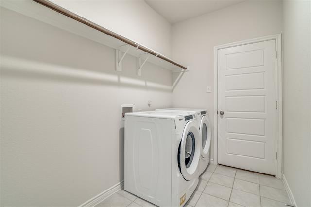 Building Photo - 496 Declaration Way