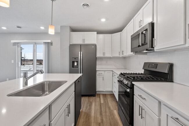 Building Photo - 11032 Zest St NE