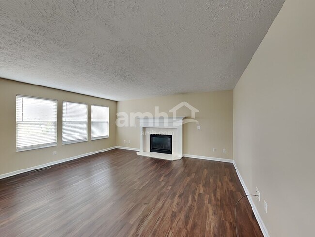 Building Photo - 4073 Sherbourne Dr