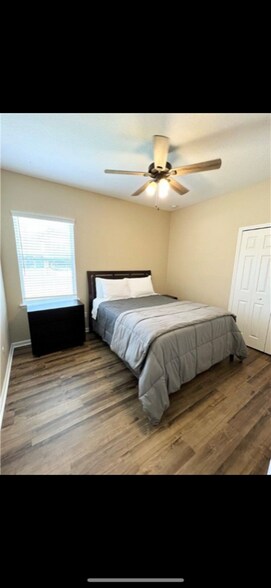 Building Photo - 75169 Fern Creek Dr