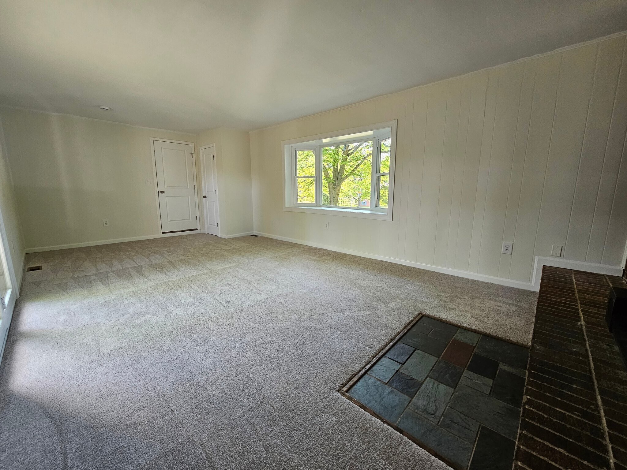 Building Photo - 8405 Rugby Rd