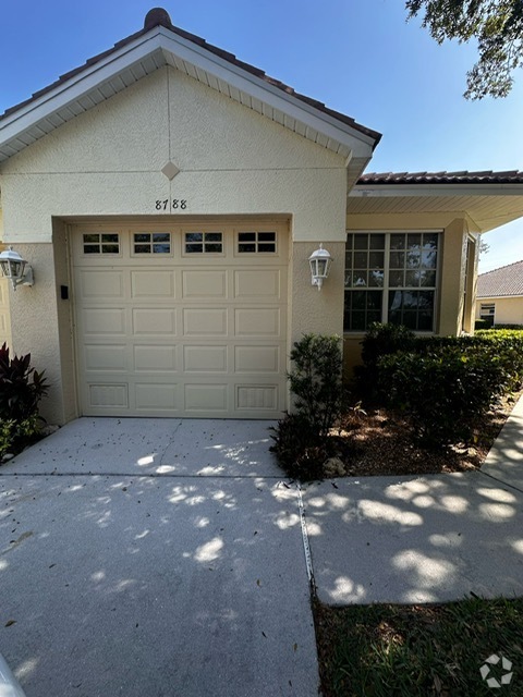 Building Photo - 8788 Middlebrook Dr
