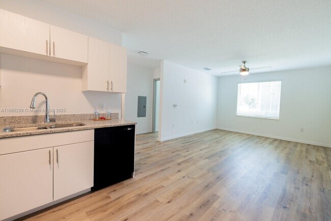 Building Photo - 1491 Hawk Trce Lp
